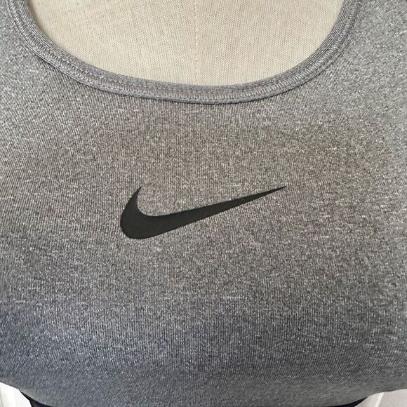 Nike Pro Classic Medium Support Sports Bra - Picture 3 of 8